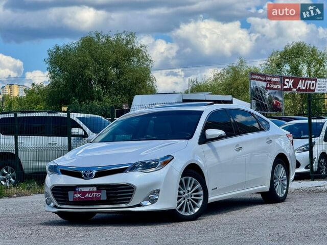 Білий Тойота Авалон, об'ємом двигуна 2.5 л та пробігом 195 тис. км за 15999 $, фото 1 на Automoto.ua