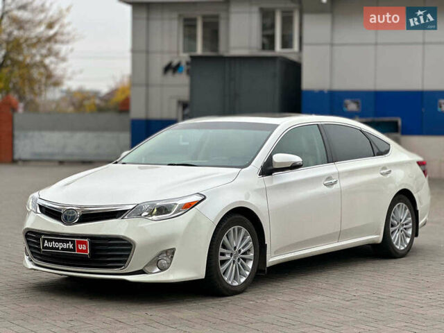 Білий Тойота Авалон, об'ємом двигуна 2.5 л та пробігом 259 тис. км за 14990 $, фото 1 на Automoto.ua