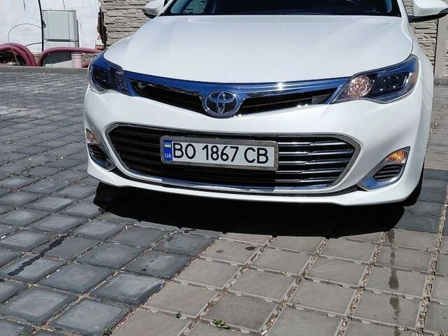 Білий Тойота Авалон, об'ємом двигуна 3.46 л та пробігом 138 тис. км за 16700 $, фото 1 на Automoto.ua