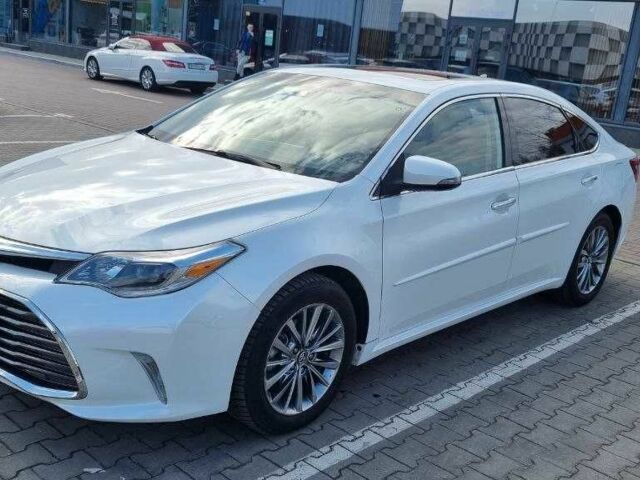 Білий Тойота Авалон, об'ємом двигуна 2.5 л та пробігом 135 тис. км за 22000 $, фото 1 на Automoto.ua