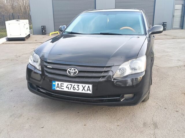 Черный Тойота Авалон, объемом двигателя 3.5 л и пробегом 280 тыс. км за 5599 $, фото 1 на Automoto.ua