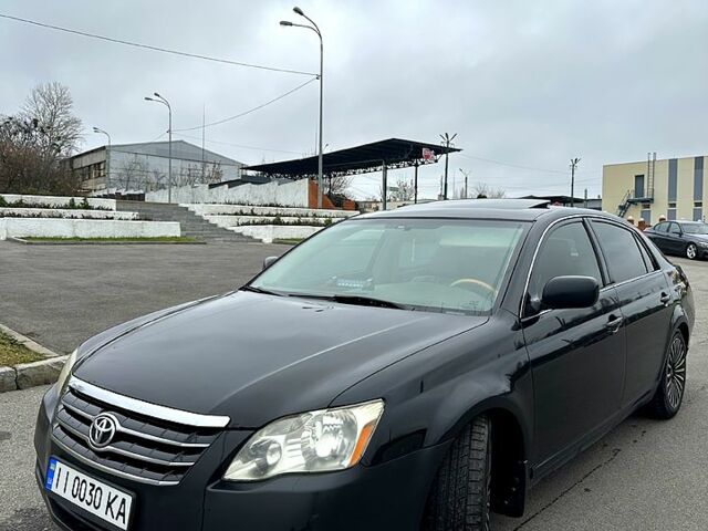 Черный Тойота Авалон, объемом двигателя 3.5 л и пробегом 350 тыс. км за 6299 $, фото 1 на Automoto.ua