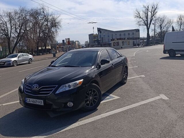Черный Тойота Авалон, объемом двигателя 2.4 л и пробегом 259 тыс. км за 9600 $, фото 1 на Automoto.ua