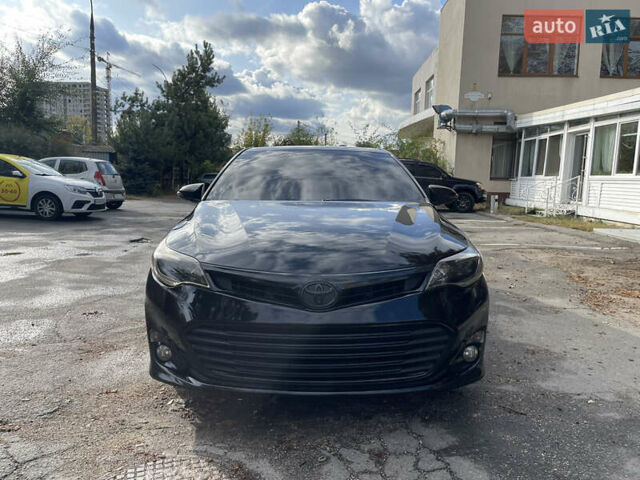Черный Тойота Авалон, объемом двигателя 3.5 л и пробегом 182 тыс. км за 15500 $, фото 1 на Automoto.ua