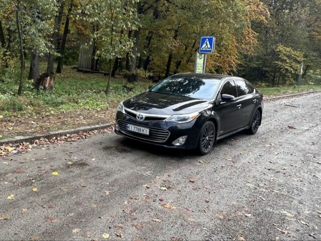 Черный Тойота Авалон, объемом двигателя 2.5 л и пробегом 195 тыс. км за 15800 $, фото 1 на Automoto.ua