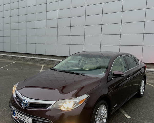 Красный Тойота Авалон, объемом двигателя 2.5 л и пробегом 237 тыс. км за 13900 $, фото 1 на Automoto.ua