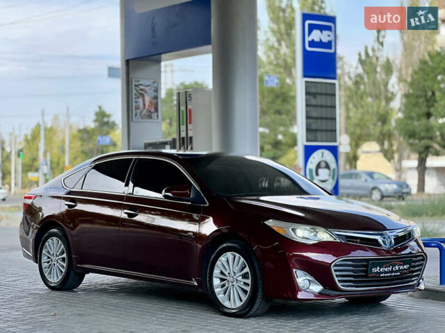 Красный Тойота Авалон, объемом двигателя 2.5 л и пробегом 234 тыс. км за 15999 $, фото 1 на Automoto.ua