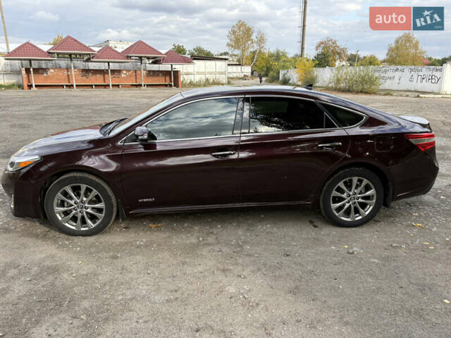 Красный Тойота Авалон, объемом двигателя 2.5 л и пробегом 203 тыс. км за 16500 $, фото 1 на Automoto.ua