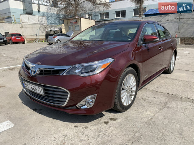 Красный Тойота Авалон, объемом двигателя 2.49 л и пробегом 114 тыс. км за 17500 $, фото 1 на Automoto.ua