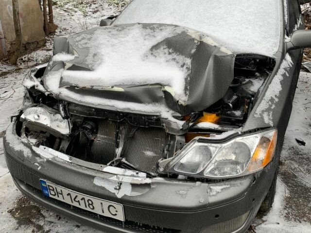 Сірий Тойота Авалон, об'ємом двигуна 3 л та пробігом 250 тис. км за 2027 $, фото 1 на Automoto.ua
