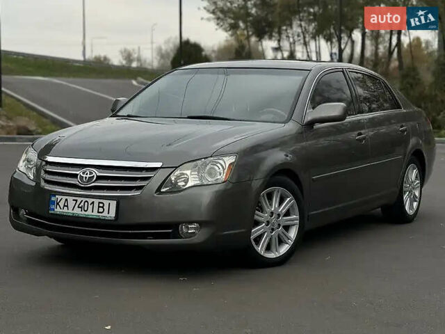 Серый Тойота Авалон, объемом двигателя 3.5 л и пробегом 315 тыс. км за 7600 $, фото 1 на Automoto.ua
