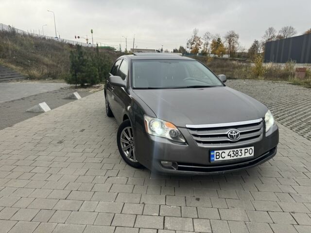 Серый Тойота Авалон, объемом двигателя 3.5 л и пробегом 299 тыс. км за 7500 $, фото 1 на Automoto.ua