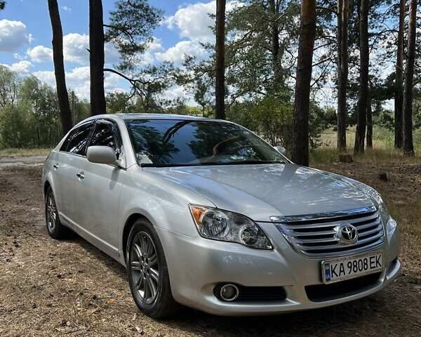 Серый Тойота Авалон, объемом двигателя 3.5 л и пробегом 142 тыс. км за 12500 $, фото 1 на Automoto.ua