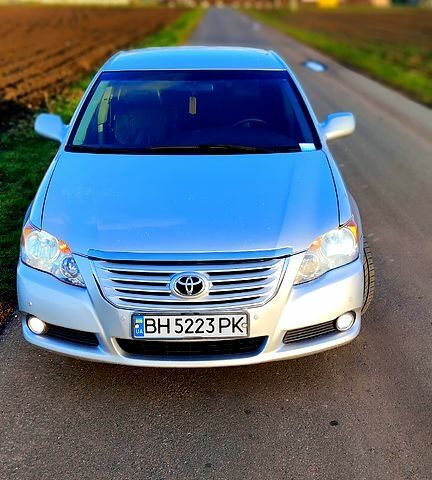 Серый Тойота Авалон, объемом двигателя 3.5 л и пробегом 0 тыс. км за 7999 $, фото 1 на Automoto.ua