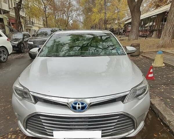 Серый Тойота Авалон, объемом двигателя 2.49 л и пробегом 164 тыс. км за 13500 $, фото 1 на Automoto.ua
