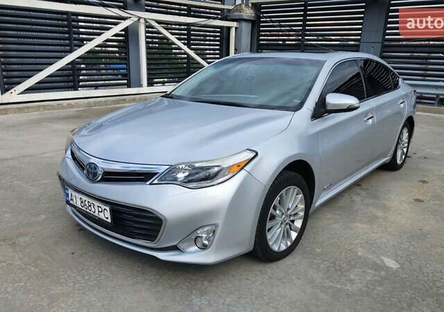 Серый Тойота Авалон, объемом двигателя 2.49 л и пробегом 166 тыс. км за 17000 $, фото 1 на Automoto.ua