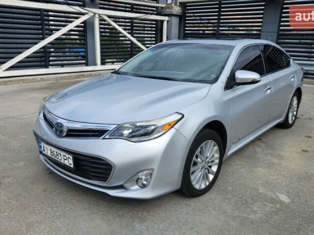 Серый Тойота Авалон, объемом двигателя 2.49 л и пробегом 170 тыс. км за 16000 $, фото 1 на Automoto.ua