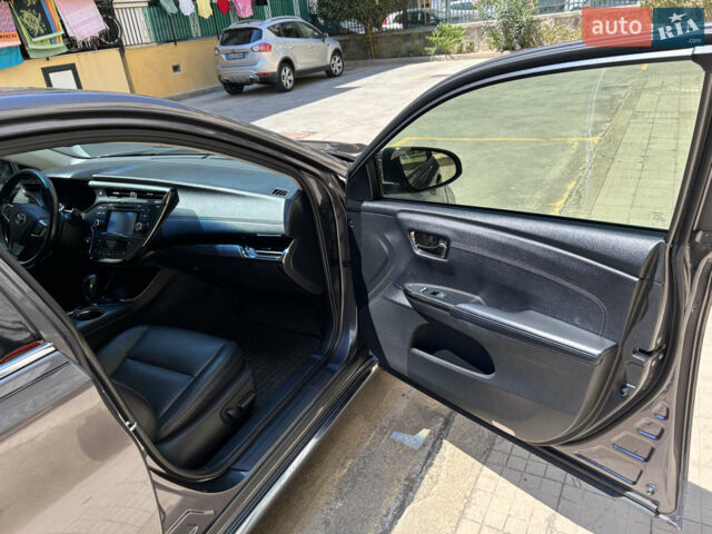 Сірий Тойота Авалон, об'ємом двигуна 3.5 л та пробігом 120 тис. км за 17500 $, фото 1 на Automoto.ua