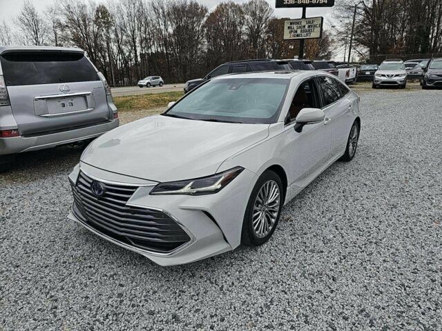 Серый Тойота Авалон, объемом двигателя 0 л и пробегом 20 тыс. км за 30500 $, фото 1 на Automoto.ua