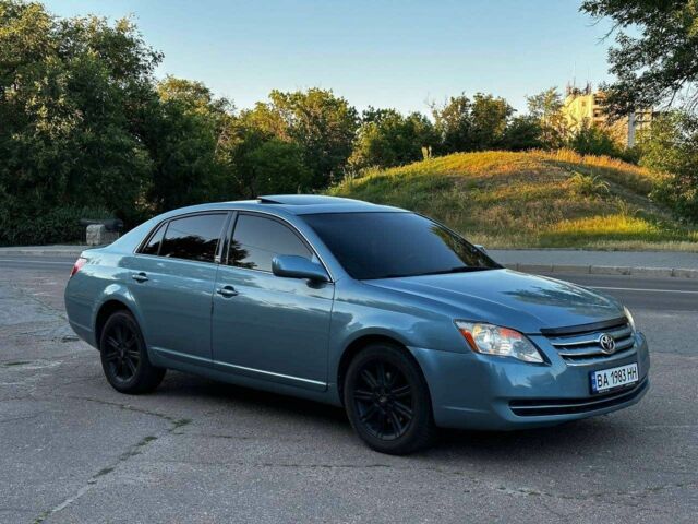 Синий Тойота Авалон, объемом двигателя 3.5 л и пробегом 350 тыс. км за 7300 $, фото 1 на Automoto.ua