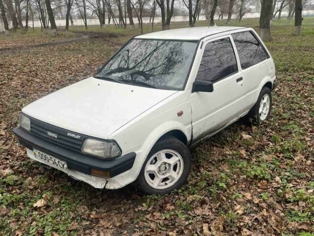 Белый Тойота Авенсис, объемом двигателя 0 л и пробегом 789 тыс. км за 592 $, фото 1 на Automoto.ua