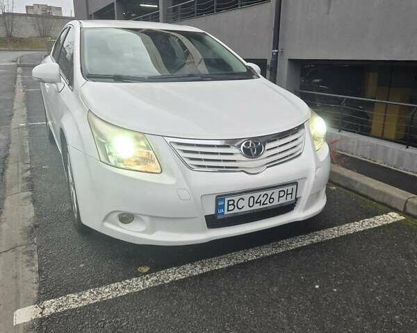 Білий Тойота Авенсіс, об'ємом двигуна 2 л та пробігом 219 тис. км за 7900 $, фото 1 на Automoto.ua