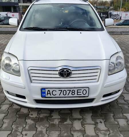Белый Тойота Авенсис, объемом двигателя 1.99 л и пробегом 280 тыс. км за 4500 $, фото 1 на Automoto.ua