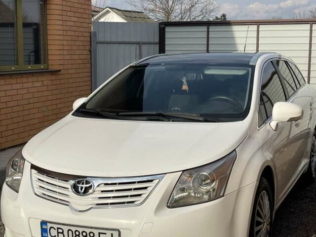 Білий Тойота Авенсіс, об'ємом двигуна 1.99 л та пробігом 260 тис. км за 9000 $, фото 1 на Automoto.ua