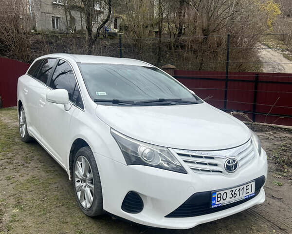 Білий Тойота Авенсіс, об'ємом двигуна 2 л та пробігом 270 тис. км за 9700 $, фото 1 на Automoto.ua