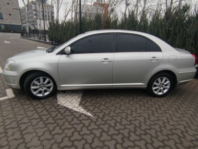 Бежевый Тойота Авенсис, объемом двигателя 1.8 л и пробегом 267 тыс. км за 5900 $, фото 1 на Automoto.ua