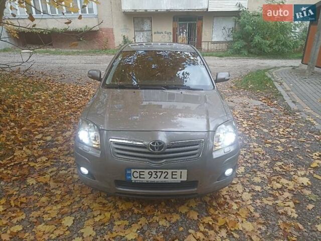 Бежевый Тойота Авенсис, объемом двигателя 1.8 л и пробегом 185 тыс. км за 8200 $, фото 1 на Automoto.ua