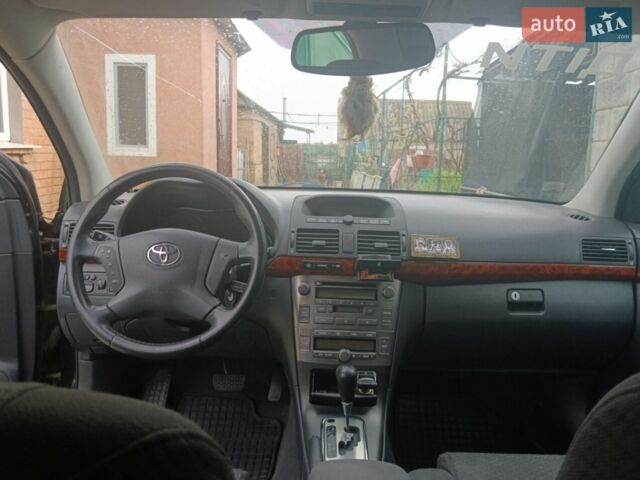 Чорний Тойота Авенсіс, об'ємом двигуна 2 л та пробігом 281 тис. км за 6100 $, фото 1 на Automoto.ua