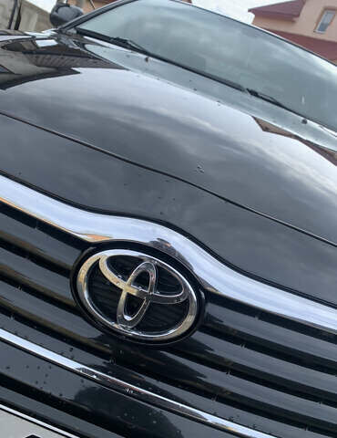 Черный Тойота Авенсис, объемом двигателя 1.8 л и пробегом 199 тыс. км за 6999 $, фото 1 на Automoto.ua