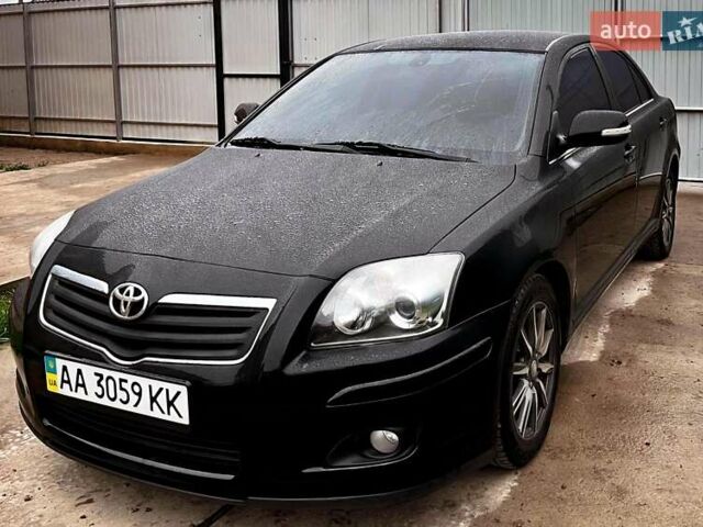 Черный Тойота Авенсис, объемом двигателя 1.8 л и пробегом 185 тыс. км за 8000 $, фото 1 на Automoto.ua