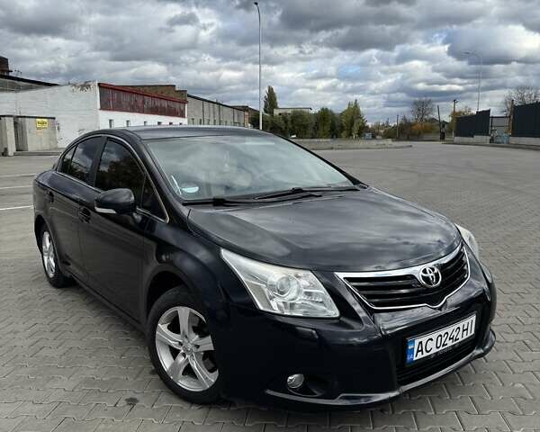 Чорний Тойота Авенсіс, об'ємом двигуна 1.6 л та пробігом 281 тис. км за 9600 $, фото 1 на Automoto.ua