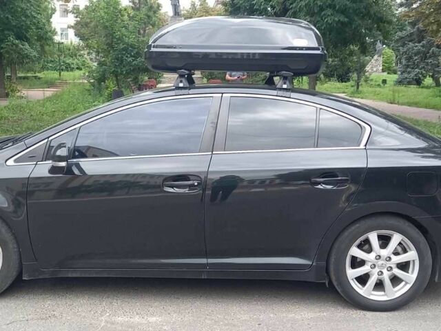 Чорний Тойота Авенсіс, об'ємом двигуна 2 л та пробігом 295 тис. км за 8000 $, фото 1 на Automoto.ua