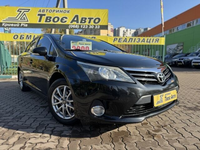 Черный Тойота Авенсис, объемом двигателя 1.8 л и пробегом 275 тыс. км за 10650 $, фото 1 на Automoto.ua