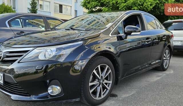 Черный Тойота Авенсис, объемом двигателя 1.99 л и пробегом 150 тыс. км за 10600 $, фото 1 на Automoto.ua