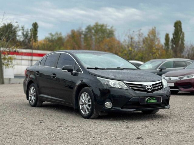 Черный Тойота Авенсис, объемом двигателя 1.8 л и пробегом 275 тыс. км за 10850 $, фото 1 на Automoto.ua