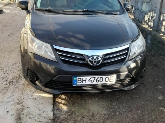 Черный Тойота Авенсис, объемом двигателя 2 л и пробегом 210 тыс. км за 10000 $, фото 1 на Automoto.ua