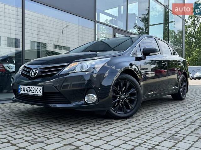 Чорний Тойота Авенсіс, об'ємом двигуна 2.23 л та пробігом 132 тис. км за 15500 $, фото 1 на Automoto.ua