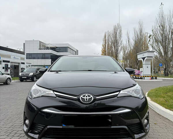 Черный Тойота Авенсис, объемом двигателя 1.8 л и пробегом 188 тыс. км за 15500 $, фото 1 на Automoto.ua