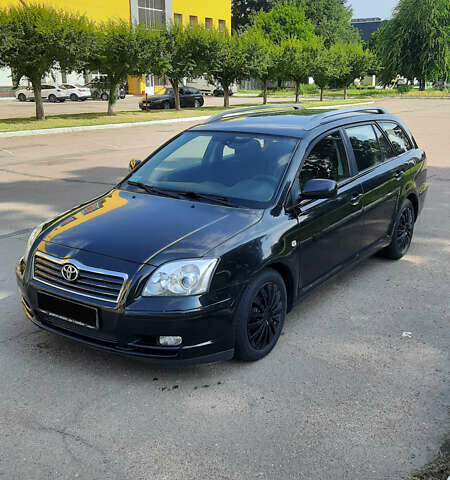 Черный Тойота Авенсис, объемом двигателя 2 л и пробегом 198 тыс. км за 5300 $, фото 1 на Automoto.ua