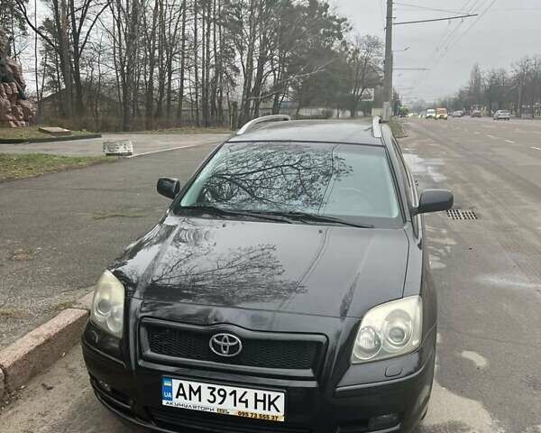 Черный Тойота Авенсис, объемом двигателя 2 л и пробегом 253 тыс. км за 5500 $, фото 1 на Automoto.ua