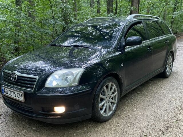 Черный Тойота Авенсис, объемом двигателя 2 л и пробегом 320 тыс. км за 4400 $, фото 1 на Automoto.ua