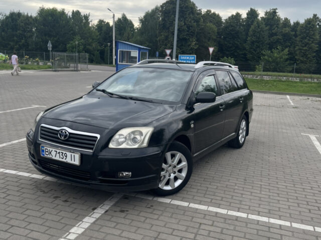 Черный Тойота Авенсис, объемом двигателя 2.2 л и пробегом 500 тыс. км за 5000 $, фото 1 на Automoto.ua