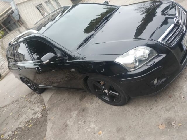 Черный Тойота Авенсис, объемом двигателя 0 л и пробегом 265 тыс. км за 6000 $, фото 1 на Automoto.ua