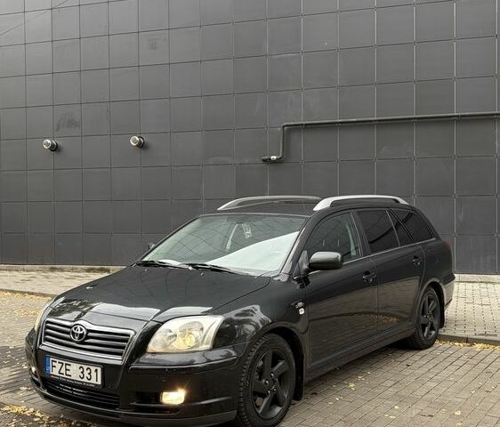Черный Тойота Авенсис, объемом двигателя 2.2 л и пробегом 300 тыс. км за 3400 $, фото 1 на Automoto.ua
