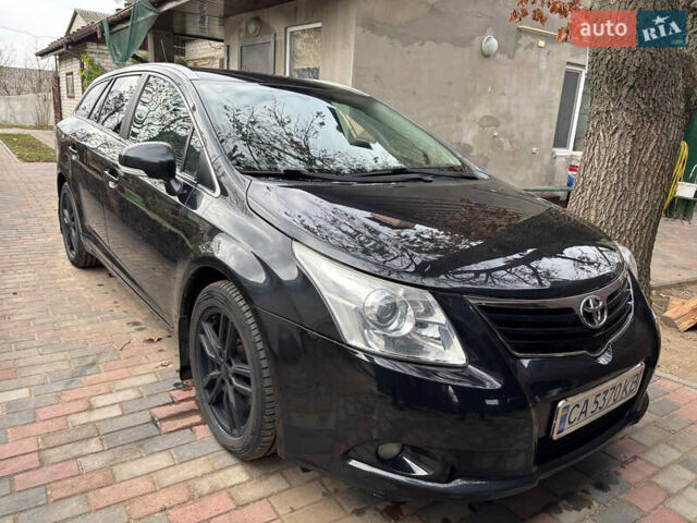 Черный Тойота Авенсис, объемом двигателя 1.99 л и пробегом 222 тыс. км за 8000 $, фото 1 на Automoto.ua