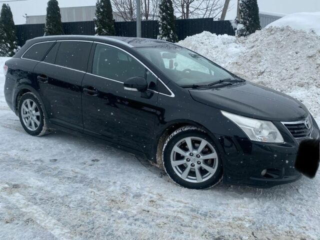 Черный Тойота Авенсис, объемом двигателя 2 л и пробегом 245 тыс. км за 7700 $, фото 1 на Automoto.ua